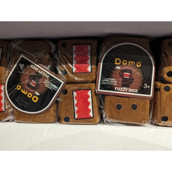 Vintage Domo Kun Anime Fuzzy Brown Plush Dice (Rare)(by Hot Properties) - Picture 1 of 2
